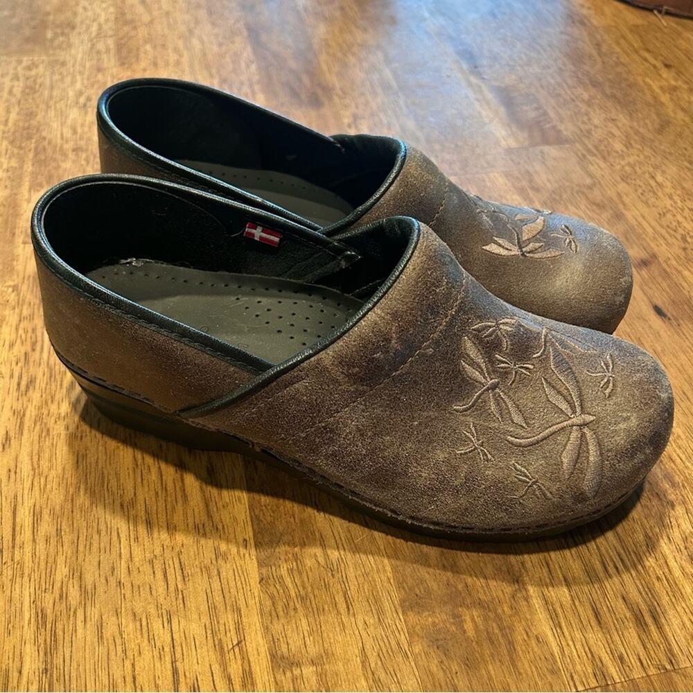 Sanita Brown Embroidered Clogs women’s dragonfly slip on size 41